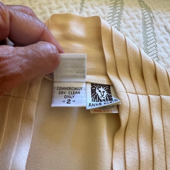 VINTAGE ANNE KLEIN ASIAN-INSPIRE SKIRT AND BLOUSE - Picture 11 of 15